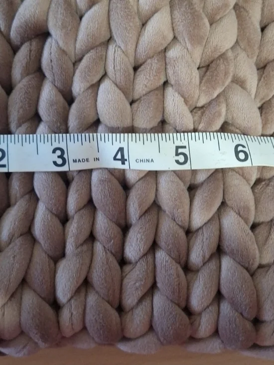 Chunky Handwoven Tan Crossbody Bag with Gold-Trim Strap - Picture 7 of 9